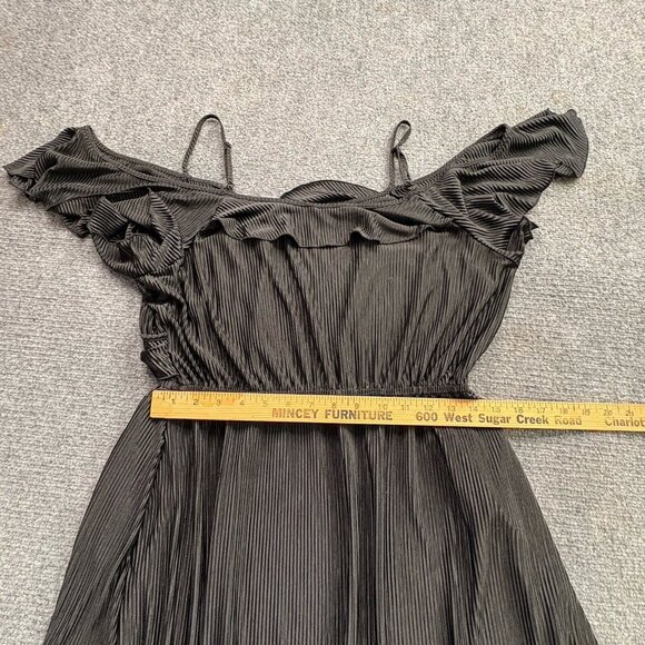 Candies Dress Women’s Large Black Cold Shoulder Plisse Ruffle Dark‎ Fairy Boho - Picture 13 of 14